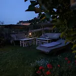לינה וארוחת בוקר Les Du Vieux Quartier